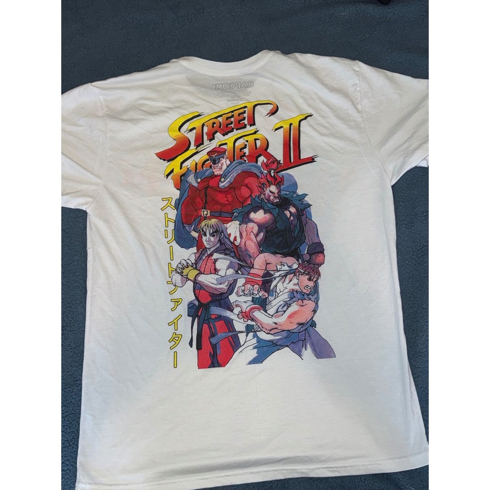 Capcom Street Fighter II Graphic T-Shirt White Mens Large Ryu Ken Akuma M Bison - Picture 2 of 4
